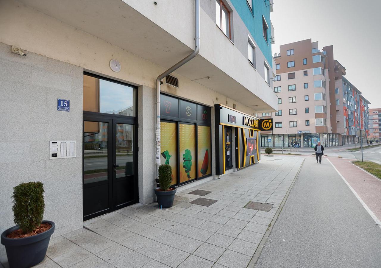 Apartman Teo Lukavica Exteriér fotografie